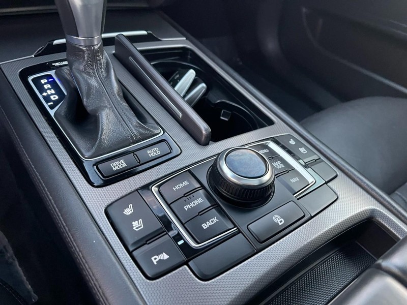 Genesis G80 Vehicle Image 33