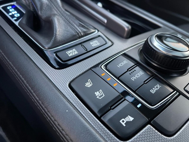 Genesis G80 Vehicle Image 41