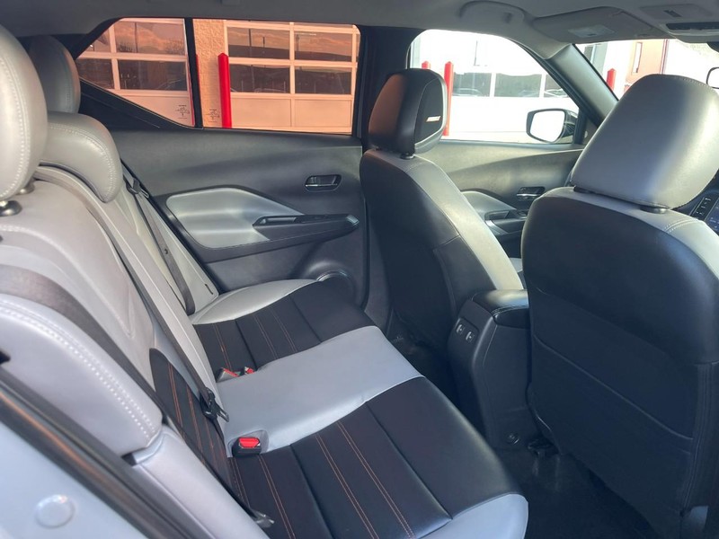 Nissan Kicks Vehicle Image 12