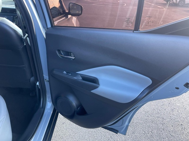 Nissan Kicks Vehicle Image 14