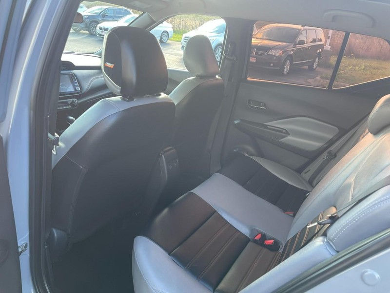 Nissan Kicks Vehicle Image 16