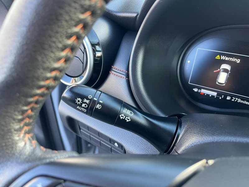 Nissan Kicks Vehicle Image 24