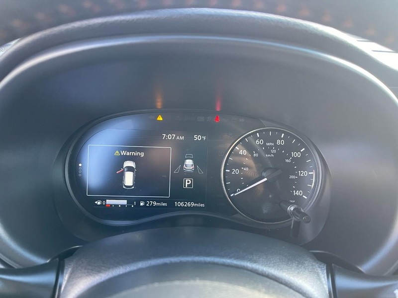 Nissan Kicks Vehicle Image 26