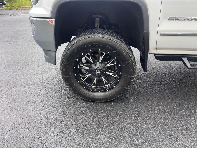 GMC Sierra 1500 Vehicle Image 04