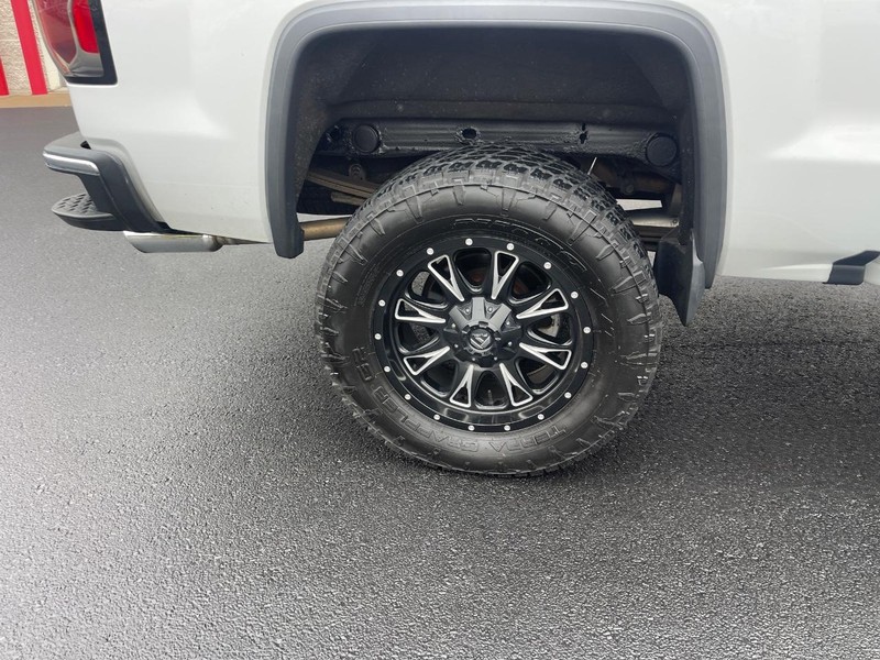 GMC Sierra 1500 Vehicle Image 08