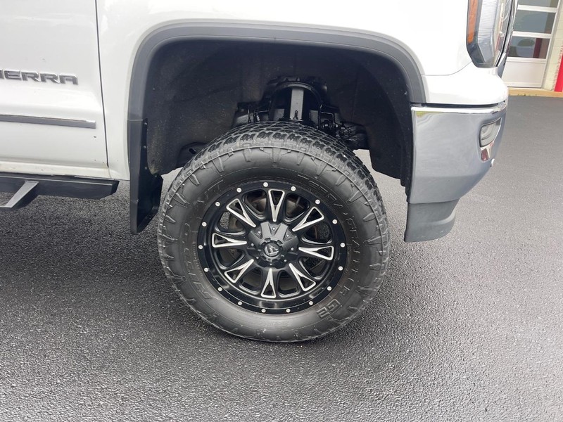 GMC Sierra 1500 Vehicle Image 09