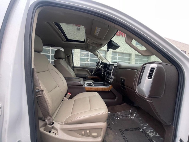 GMC Sierra 1500 Vehicle Image 11