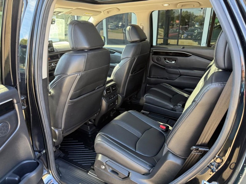 Honda Pilot Vehicle Image 12