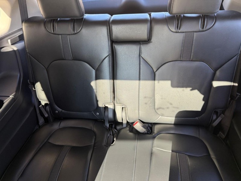 Honda Pilot Vehicle Image 14