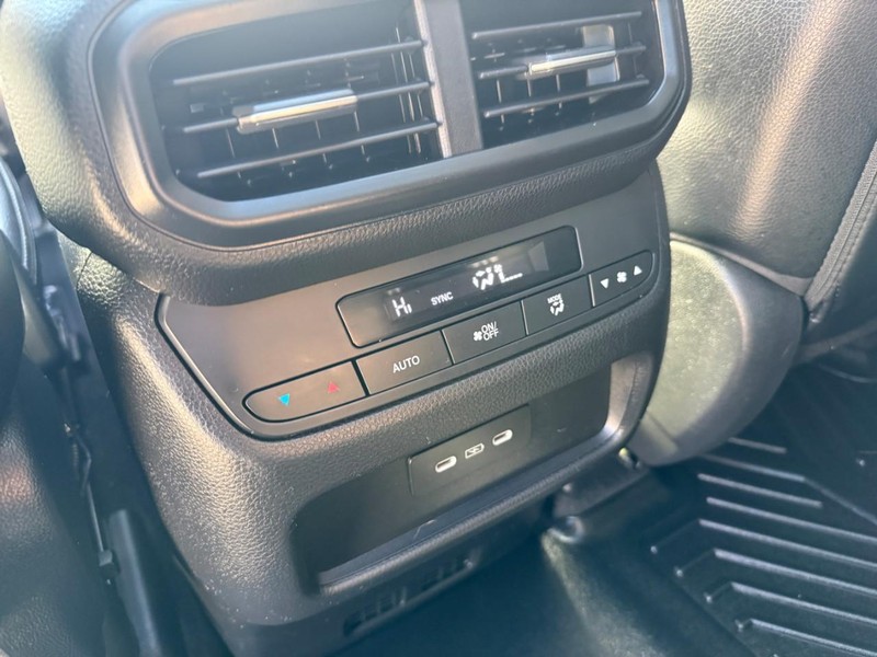 Honda Pilot Vehicle Image 15