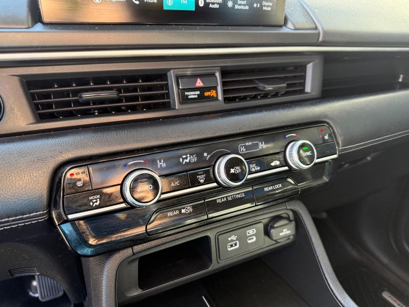 Honda Pilot Vehicle Image 30