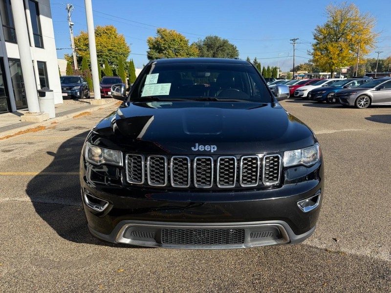 Jeep Grand Cherokee Vehicle Image 02
