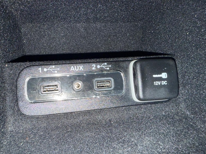 Jeep Grand Cherokee Vehicle Image 32