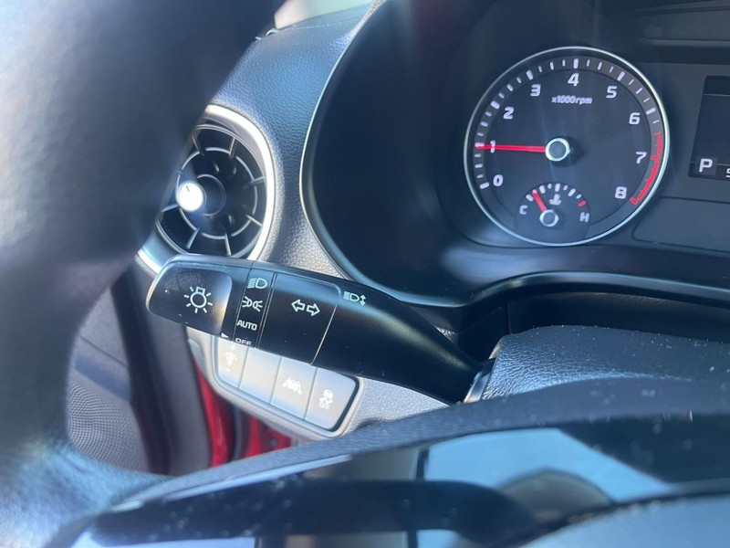 Kia Forte Vehicle Image 22