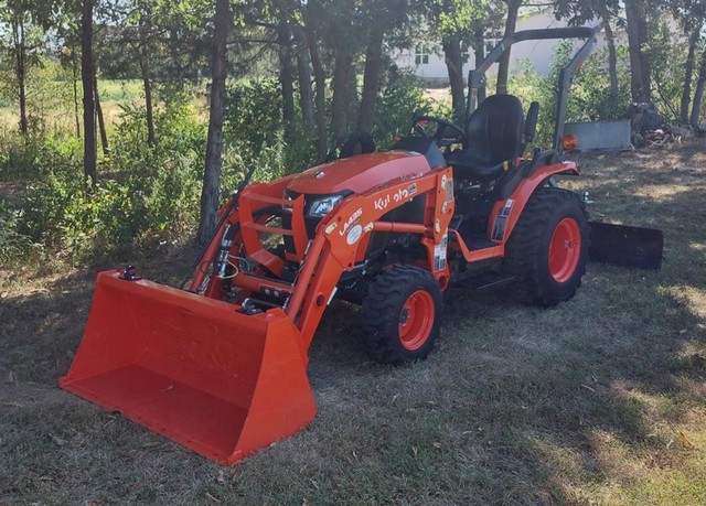 Kubota B2601HSD TRACTOR - Troy MO
