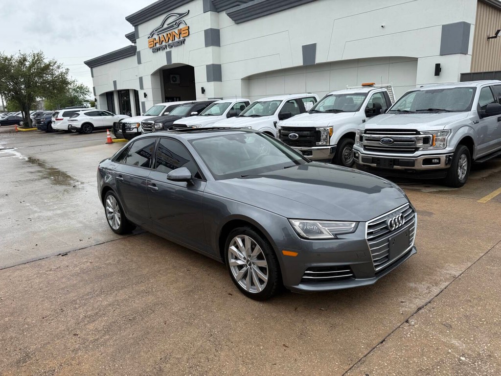 Audi A4 Vehicle Full-screen Gallery Image 41