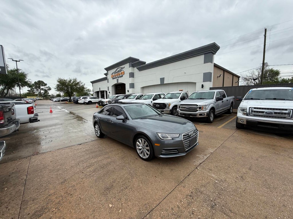 Audi A4 Vehicle Full-screen Gallery Image 43