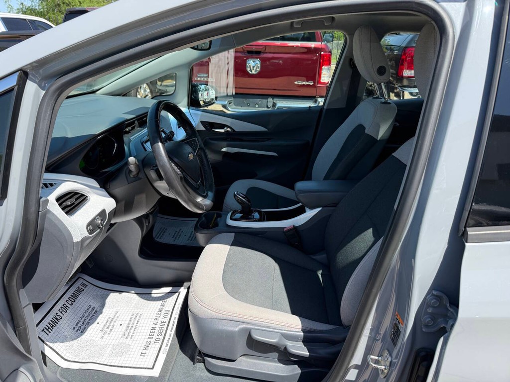 Chevrolet Bolt EV Vehicle Full-screen Gallery Image 07
