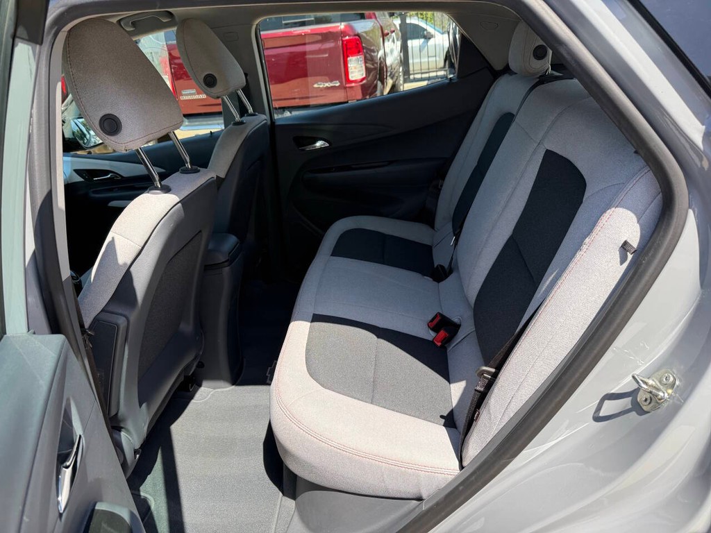 Chevrolet Bolt EV Vehicle Full-screen Gallery Image 13
