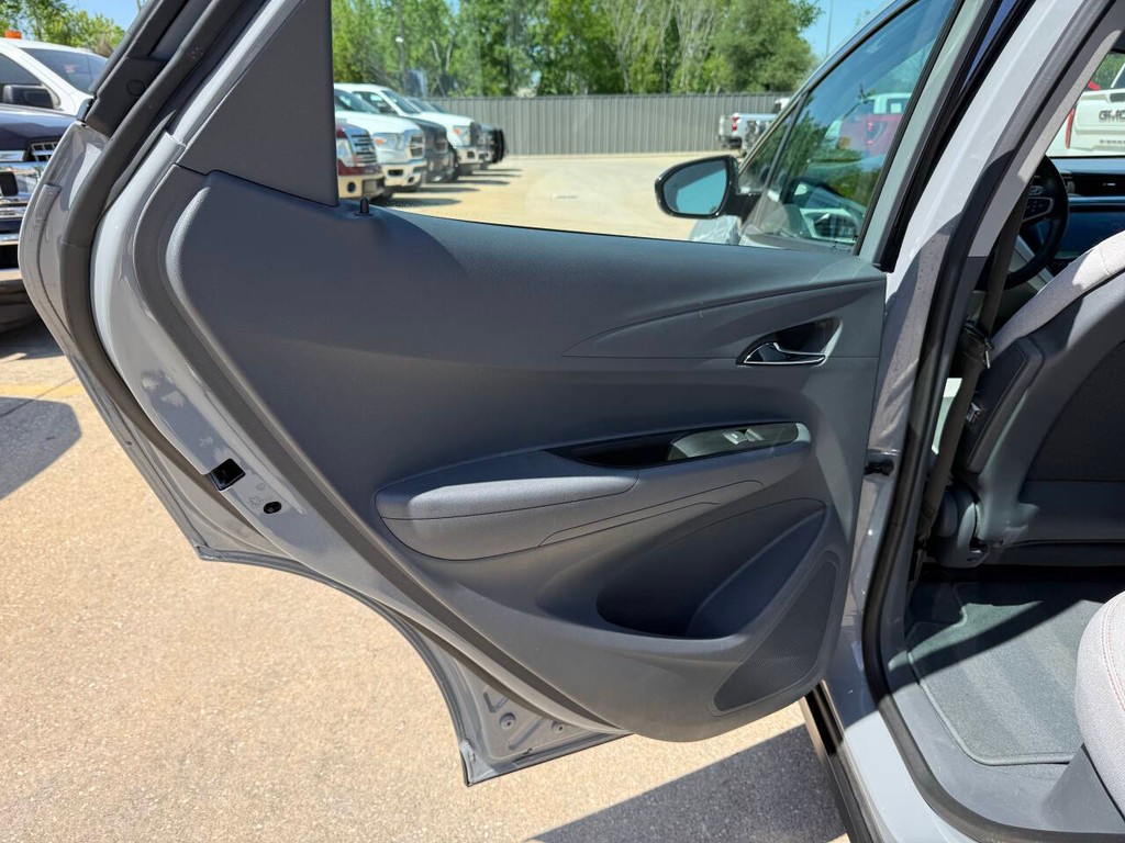 Chevrolet Bolt EV Vehicle Full-screen Gallery Image 14