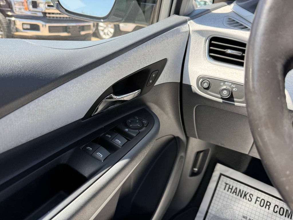 Chevrolet Bolt EV Vehicle Full-screen Gallery Image 29
