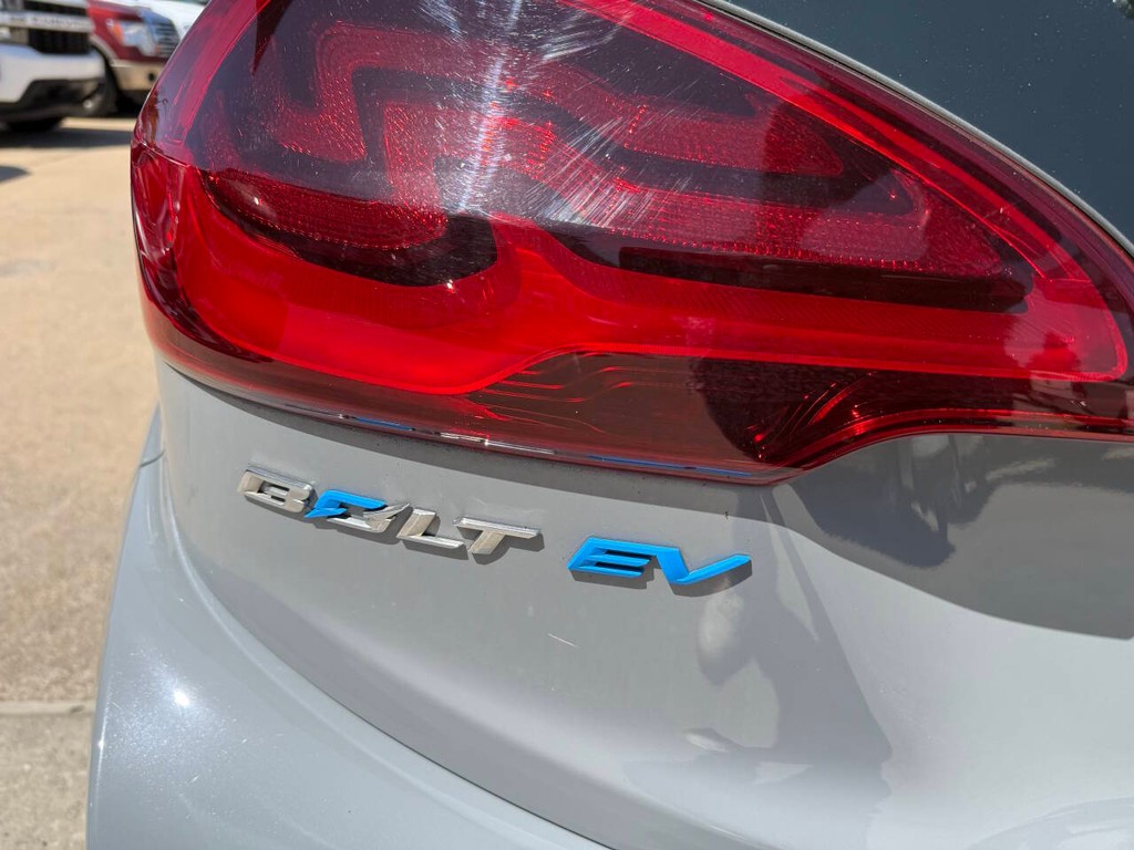 Chevrolet Bolt EV Vehicle Full-screen Gallery Image 36