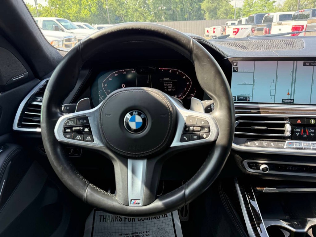 BMW X7 Vehicle Full-screen Gallery Image 20