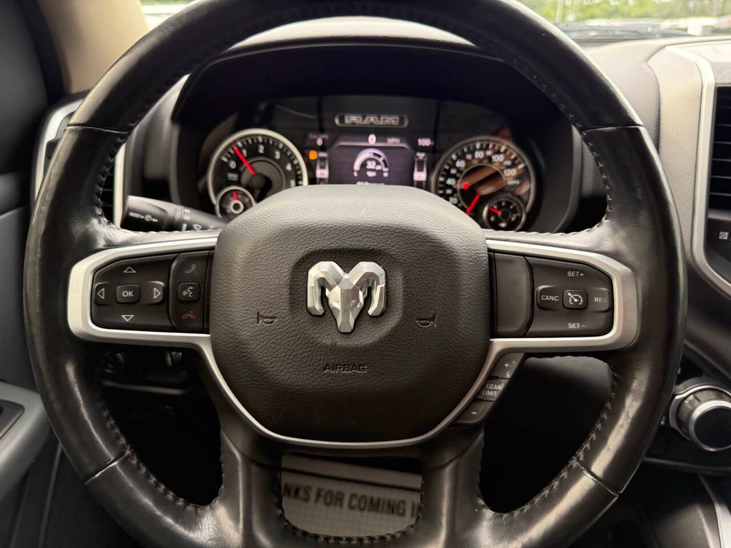 Ram 1500 Vehicle Full-screen Gallery Image 23