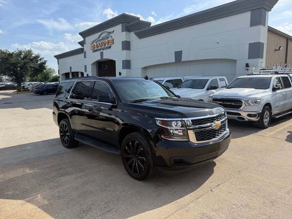 Chevrolet Tahoe Vehicle Full-screen Gallery Image 02