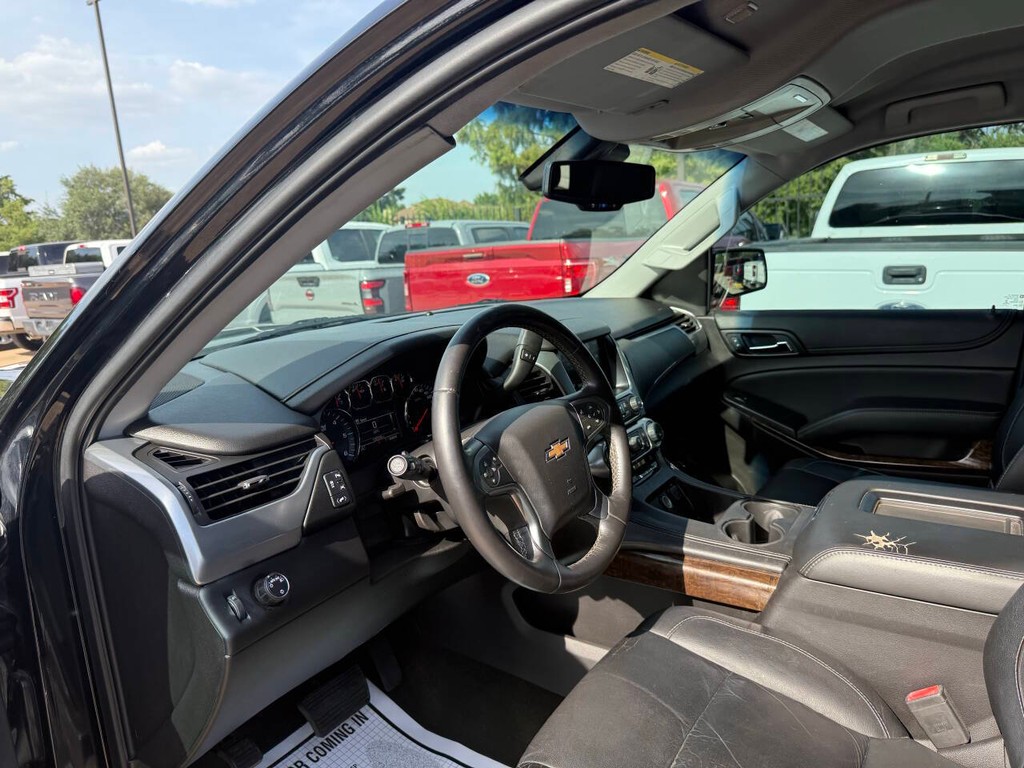 Chevrolet Tahoe Vehicle Full-screen Gallery Image 06