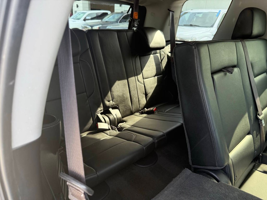 Chevrolet Tahoe Vehicle Full-screen Gallery Image 17