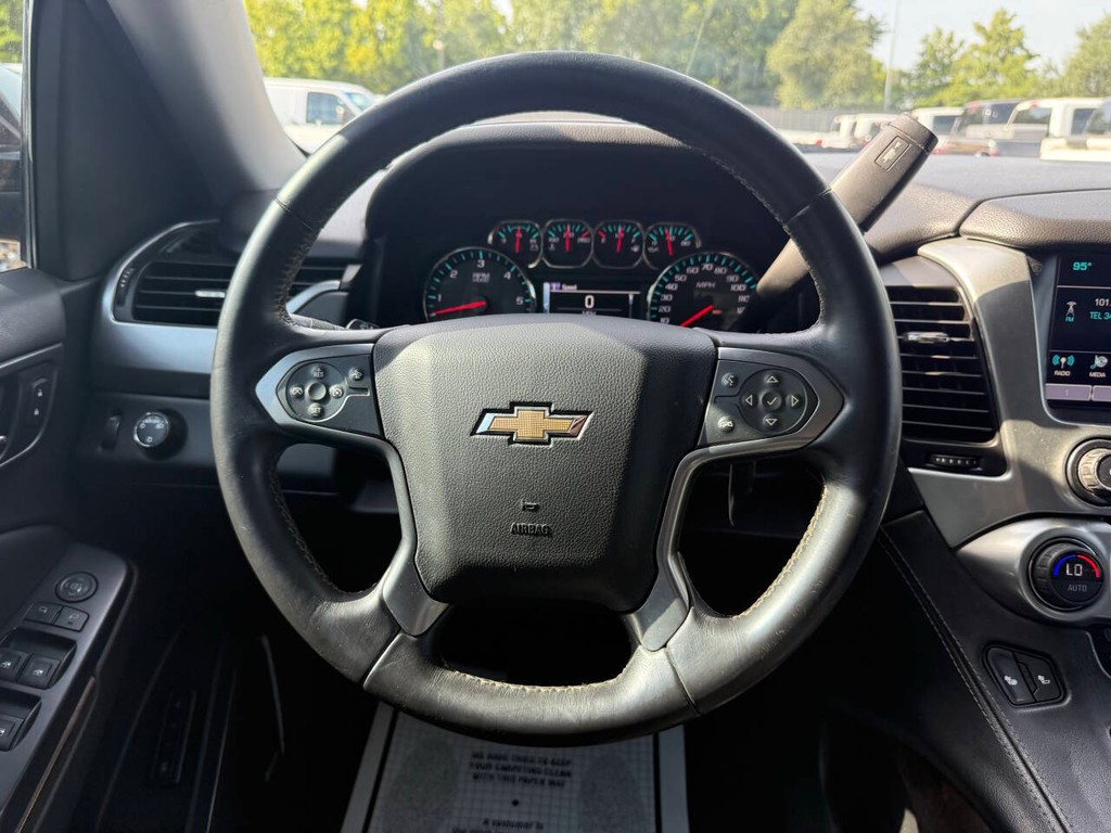 Chevrolet Tahoe Vehicle Full-screen Gallery Image 24