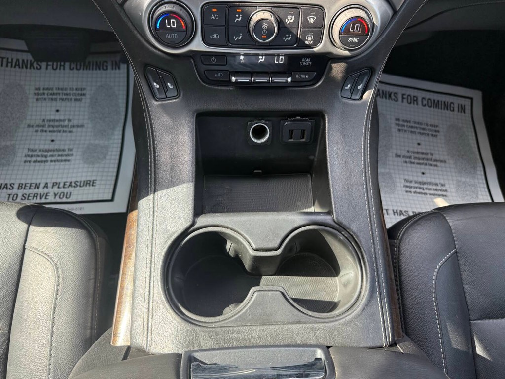 Chevrolet Tahoe Vehicle Full-screen Gallery Image 31