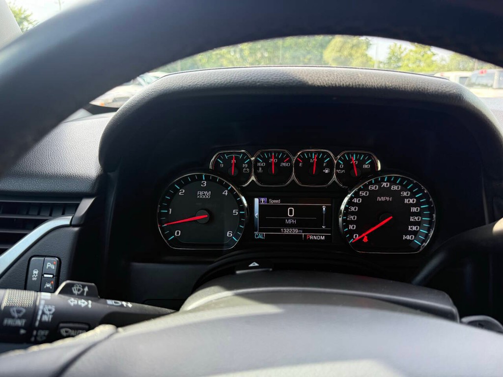 Chevrolet Tahoe Vehicle Full-screen Gallery Image 33