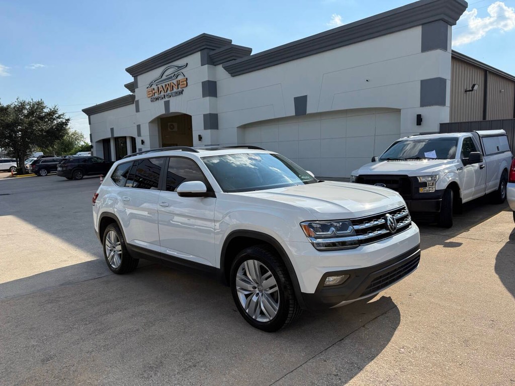 Volkswagen Atlas Vehicle Full-screen Gallery Image 02