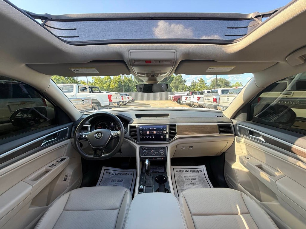Volkswagen Atlas Vehicle Full-screen Gallery Image 20