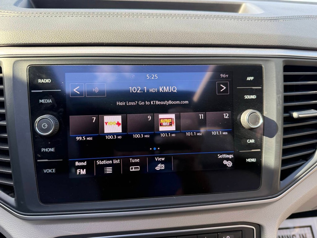Volkswagen Atlas Vehicle Full-screen Gallery Image 27