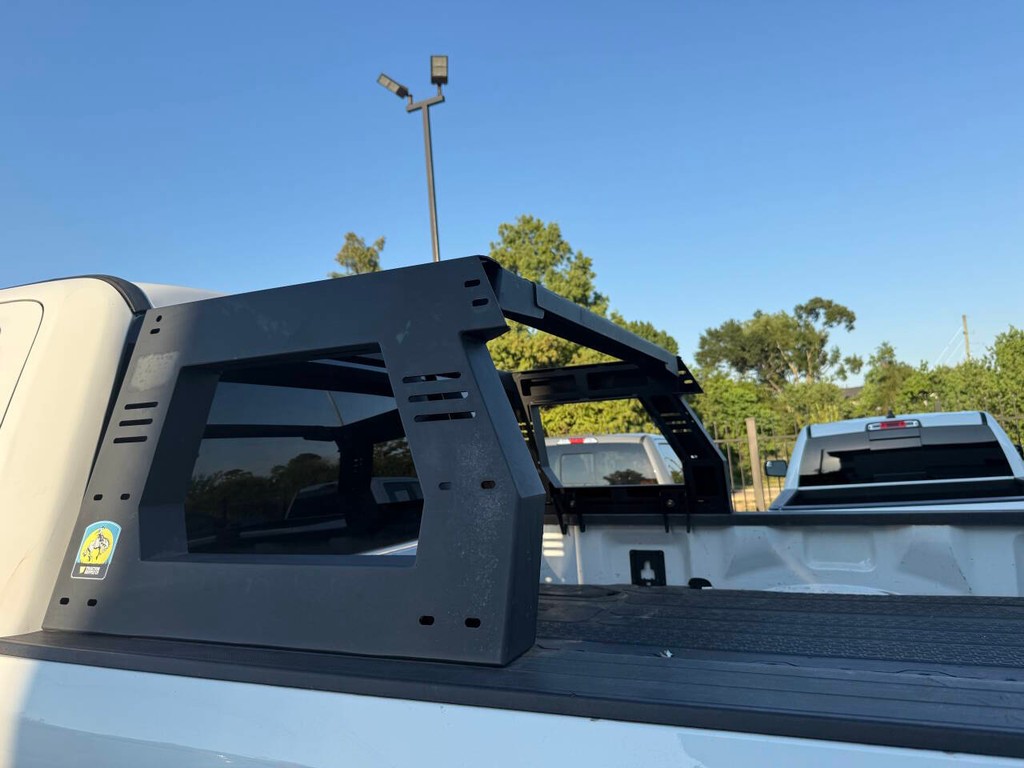 Ford Super Duty F-250 SRW Vehicle Full-screen Gallery Image 38