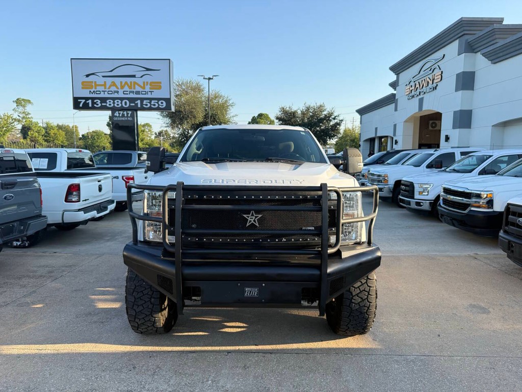 Ford Super Duty F-250 SRW Vehicle Full-screen Gallery Image 42