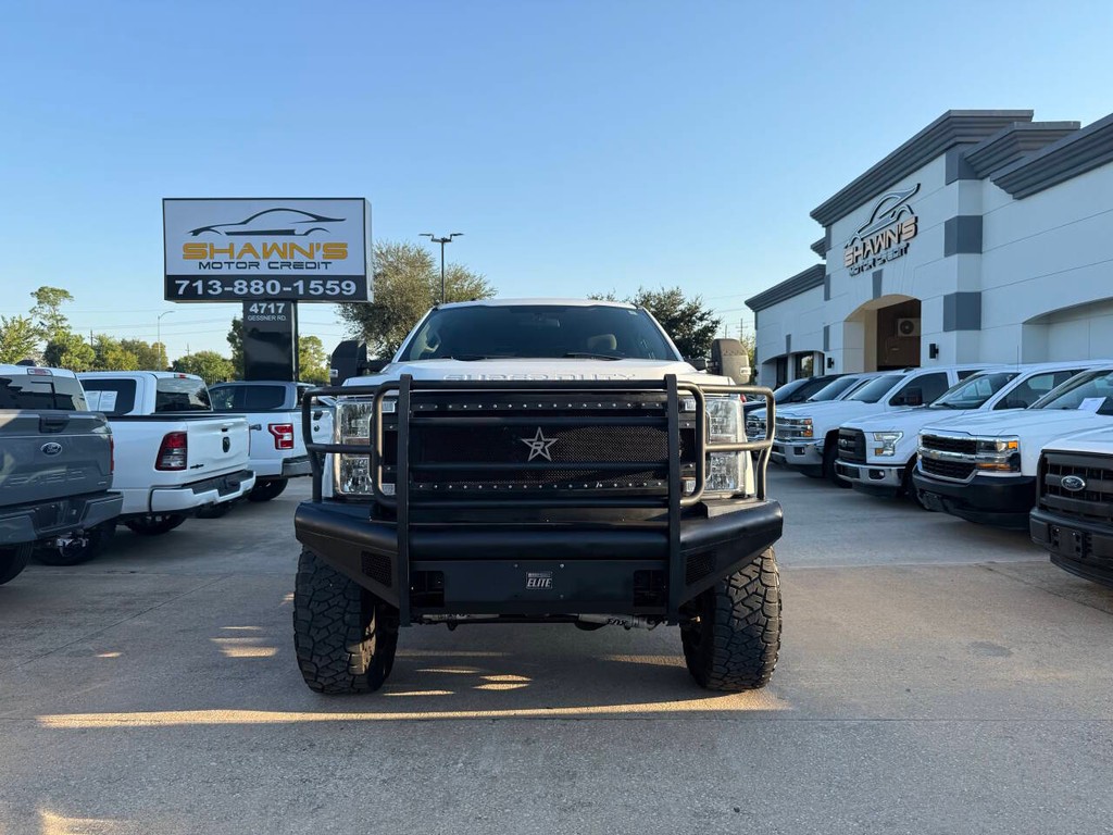 Ford Super Duty F-250 SRW Vehicle Full-screen Gallery Image 43