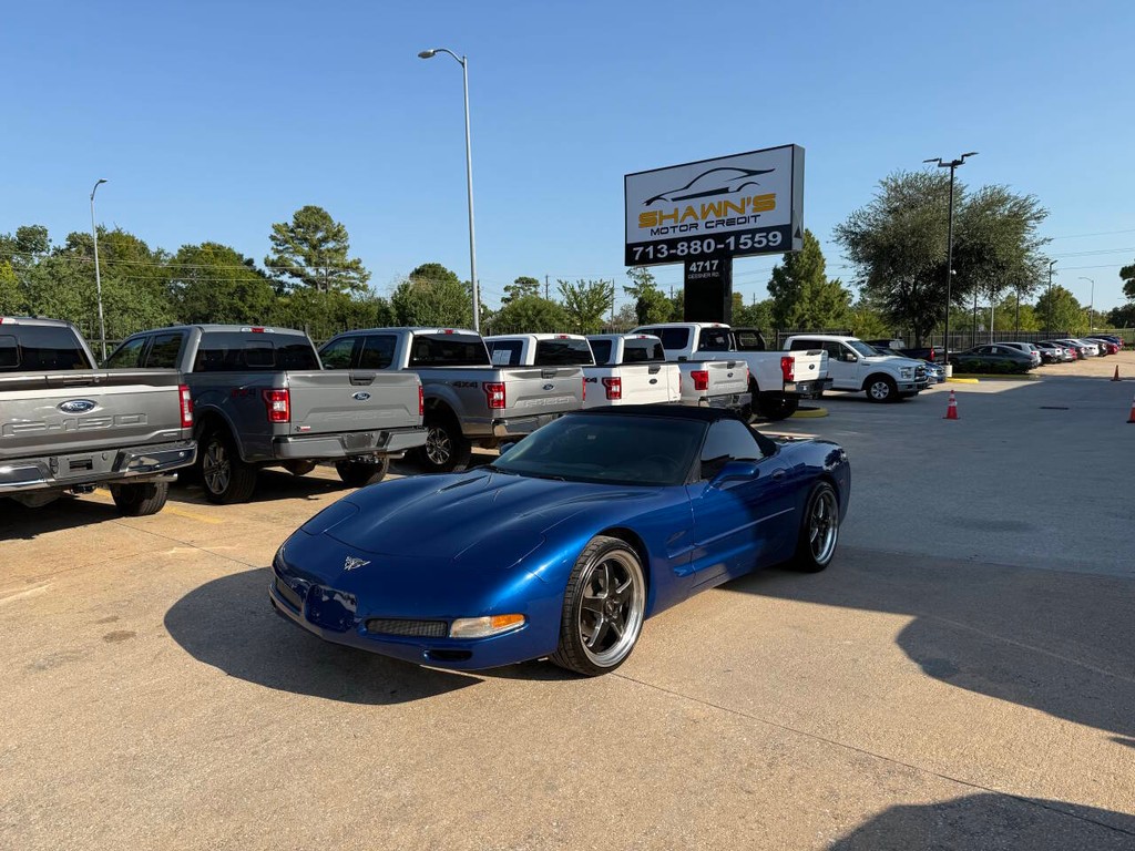 Chevrolet Corvette Vehicle Full-screen Gallery Image 05