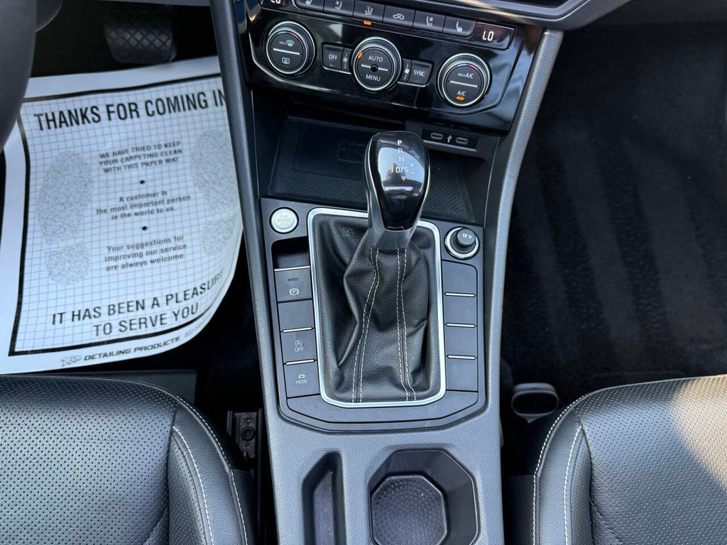 Volkswagen Jetta Vehicle Full-screen Gallery Image 28