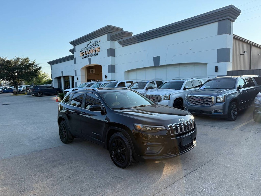 Jeep Cherokee Vehicle Full-screen Gallery Image 02