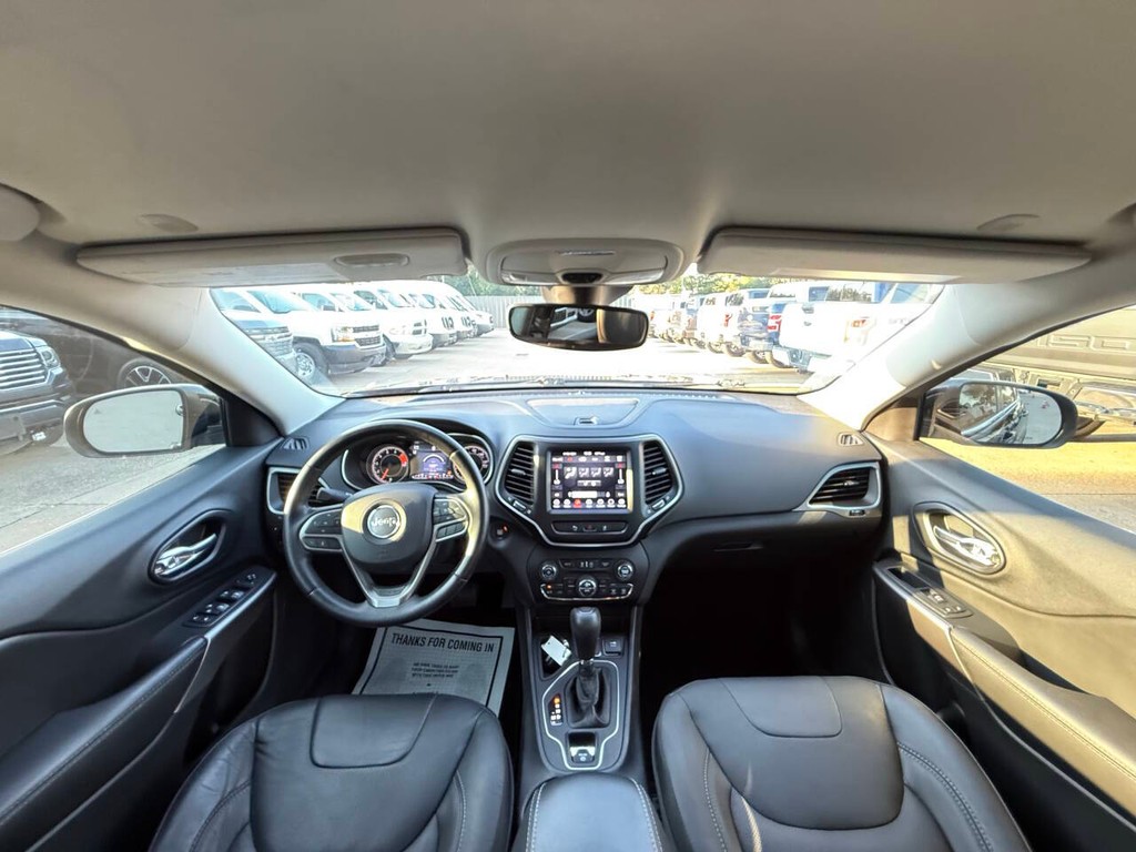 Jeep Cherokee Vehicle Full-screen Gallery Image 19