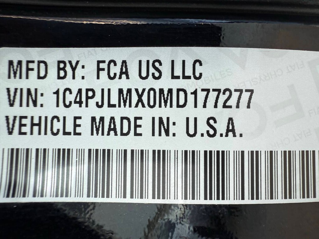 Jeep Cherokee Vehicle Full-screen Gallery Image 34