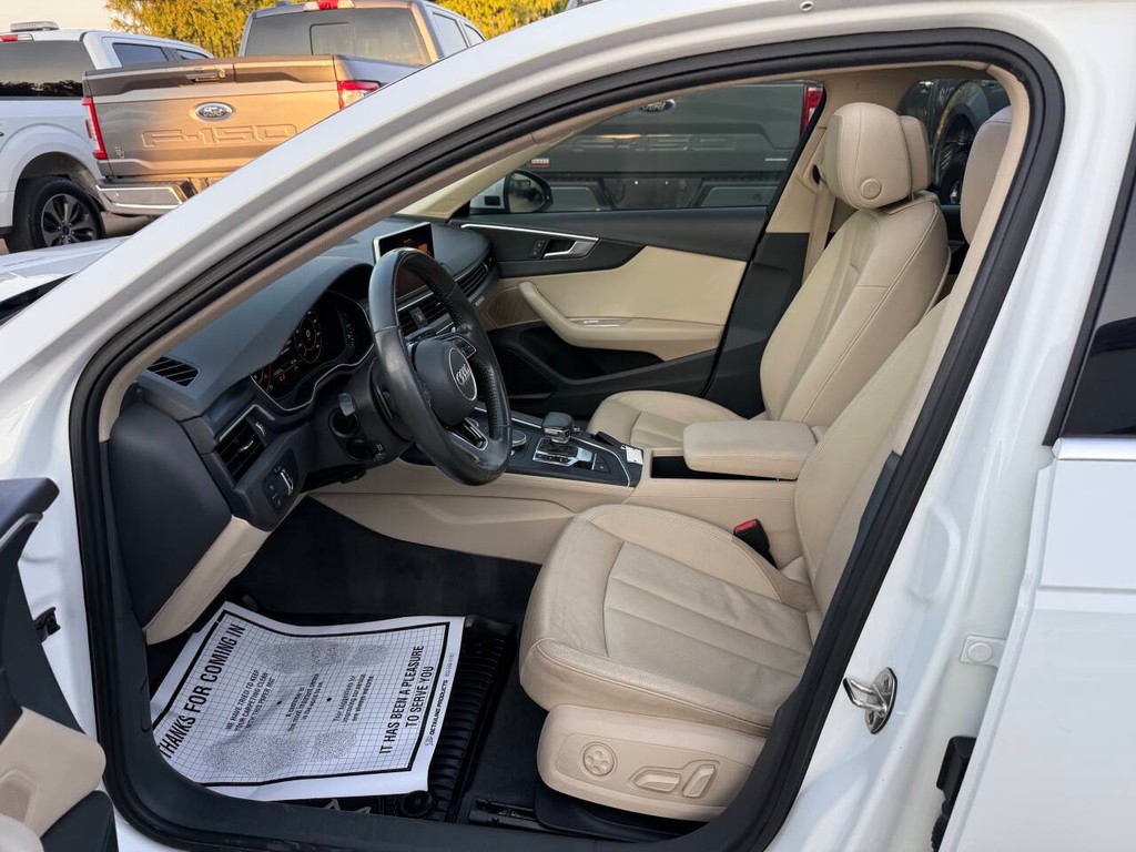 Audi A4 Vehicle Full-screen Gallery Image 07