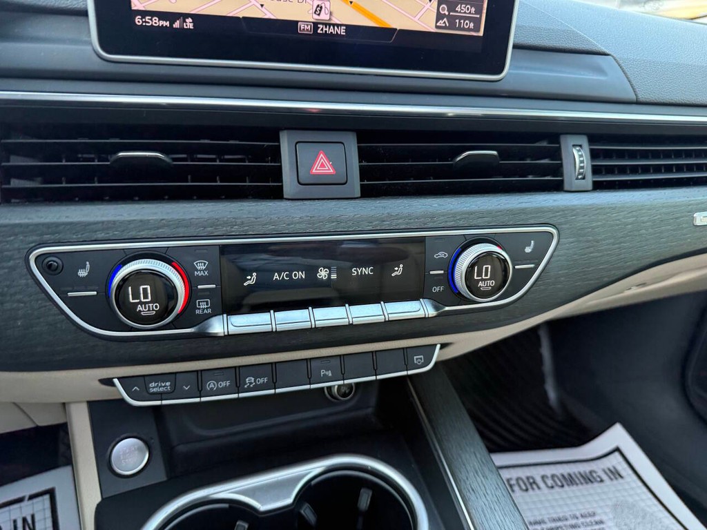 Audi A4 Vehicle Full-screen Gallery Image 28