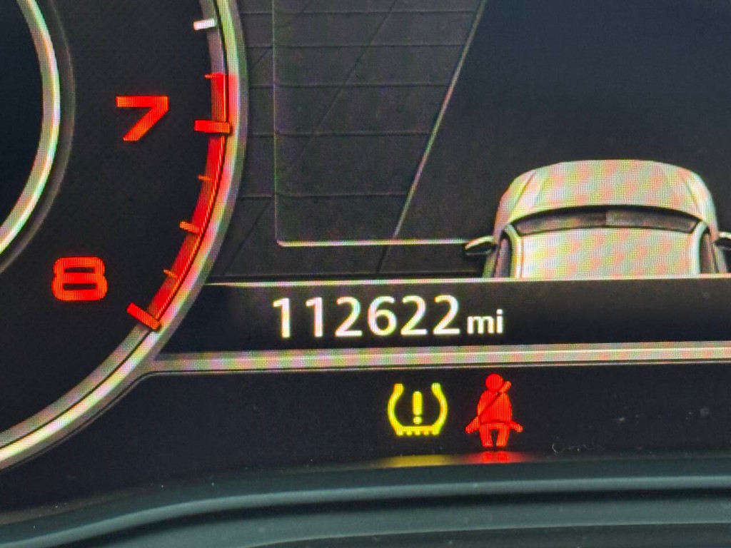 Audi A4 Vehicle Full-screen Gallery Image 35