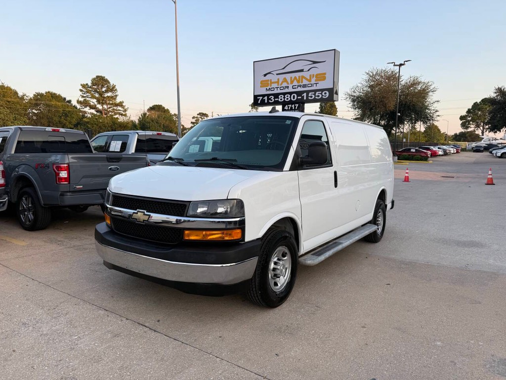 Chevrolet Express Cargo Van Vehicle Full-screen Gallery Image 33