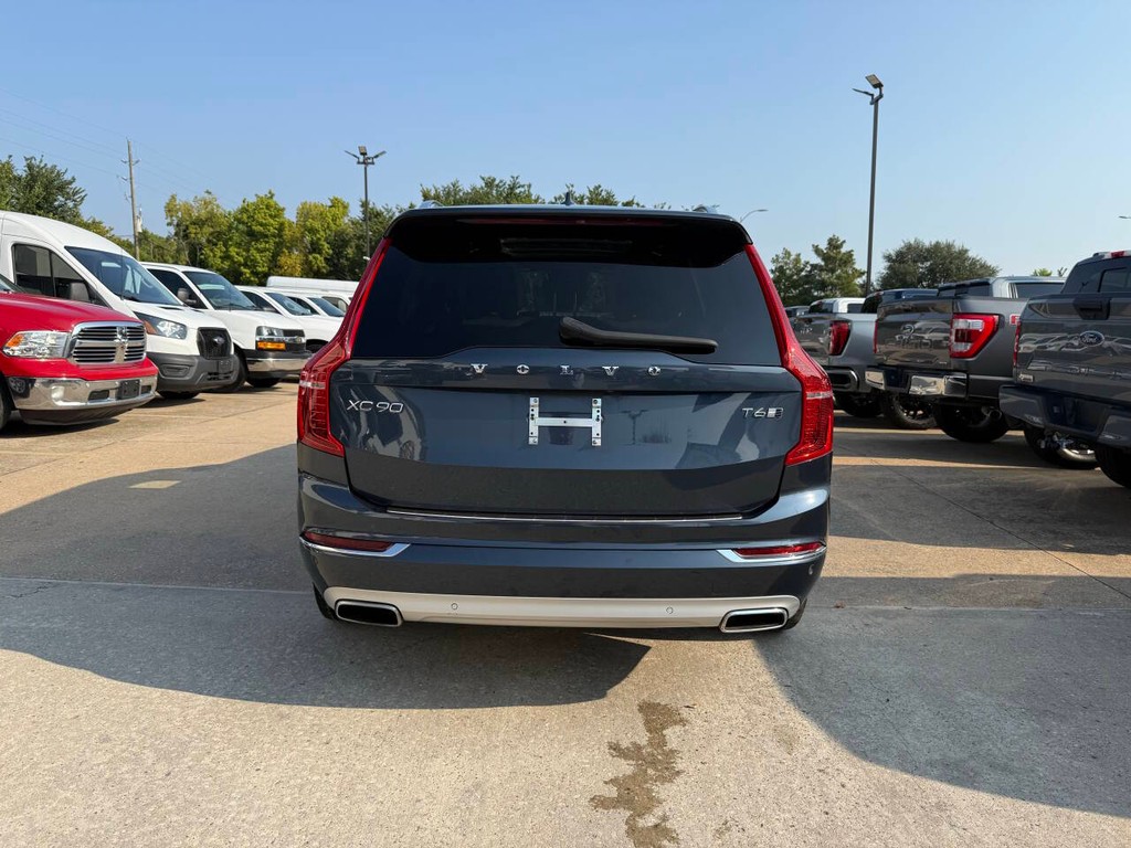 Volvo XC90 Vehicle Full-screen Gallery Image 44